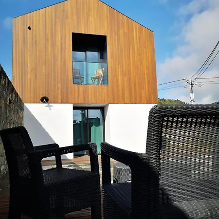 Semesterbostad Oak Retreat House *