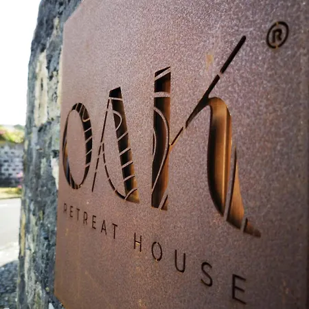 Oak Retreat House